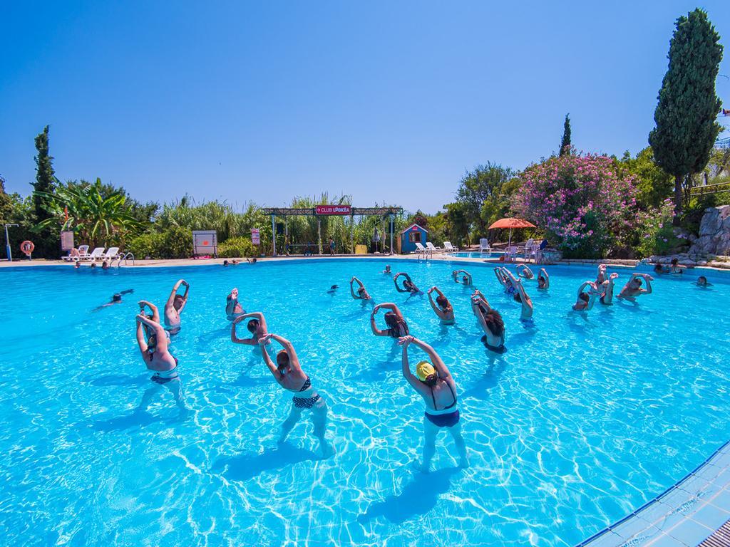 Sunrise Village Beach Hotel Kalamaki  Dış mekan fotoğraf